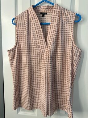 Talbots Pink Sleeveless V-Neck Geometric Tank